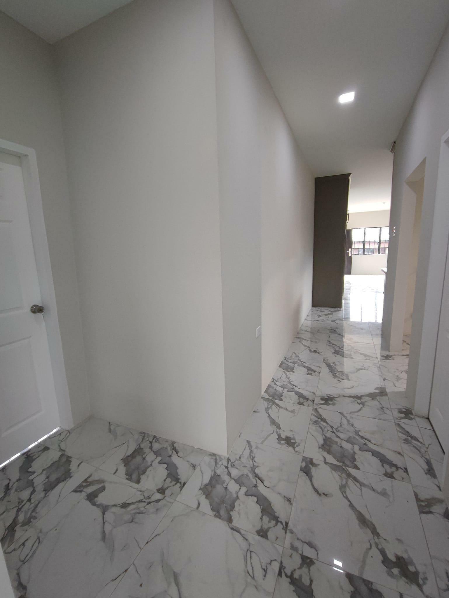 Central Pains Residences House For Sale