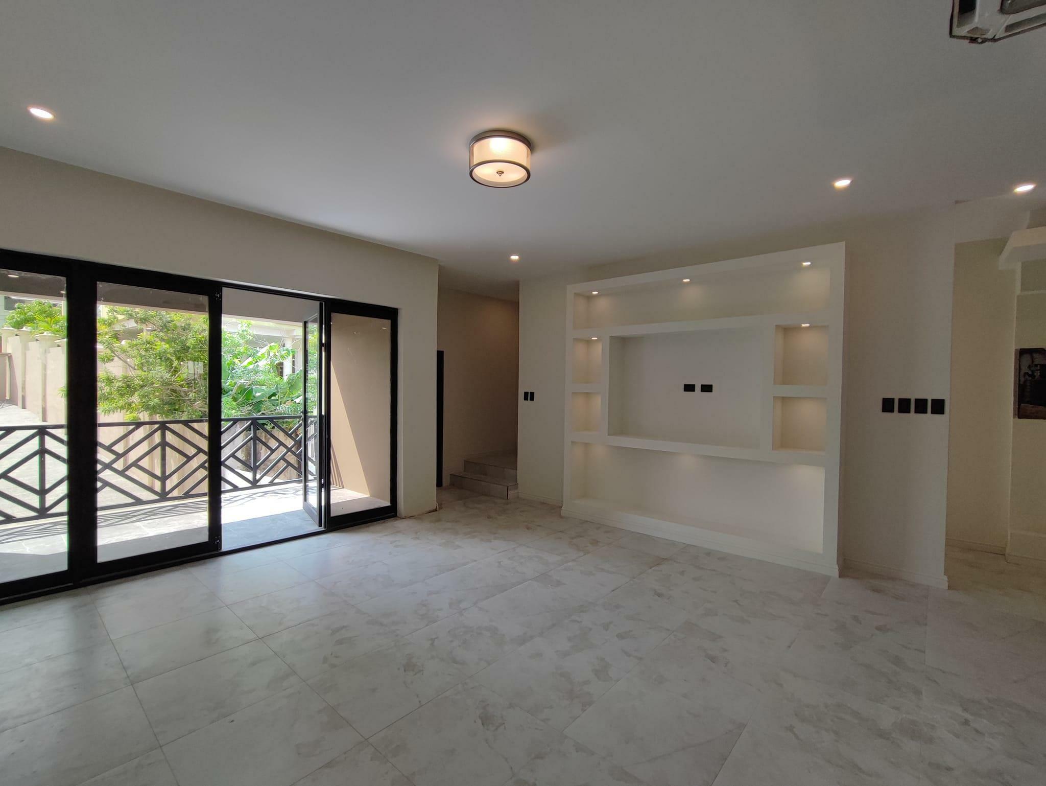 Imperial Residences Townhomes For Sale