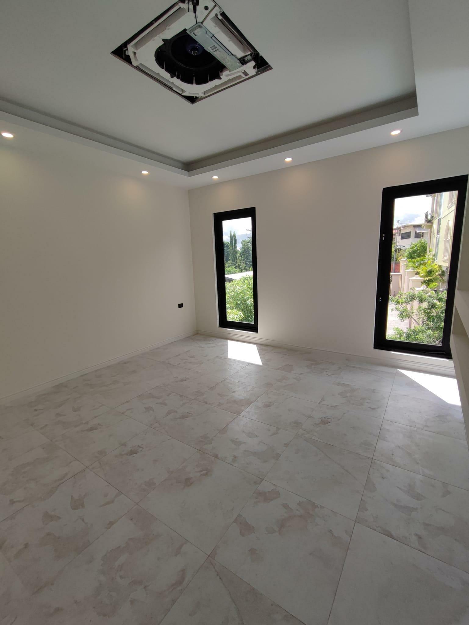Imperial Residences Townhomes For Sale